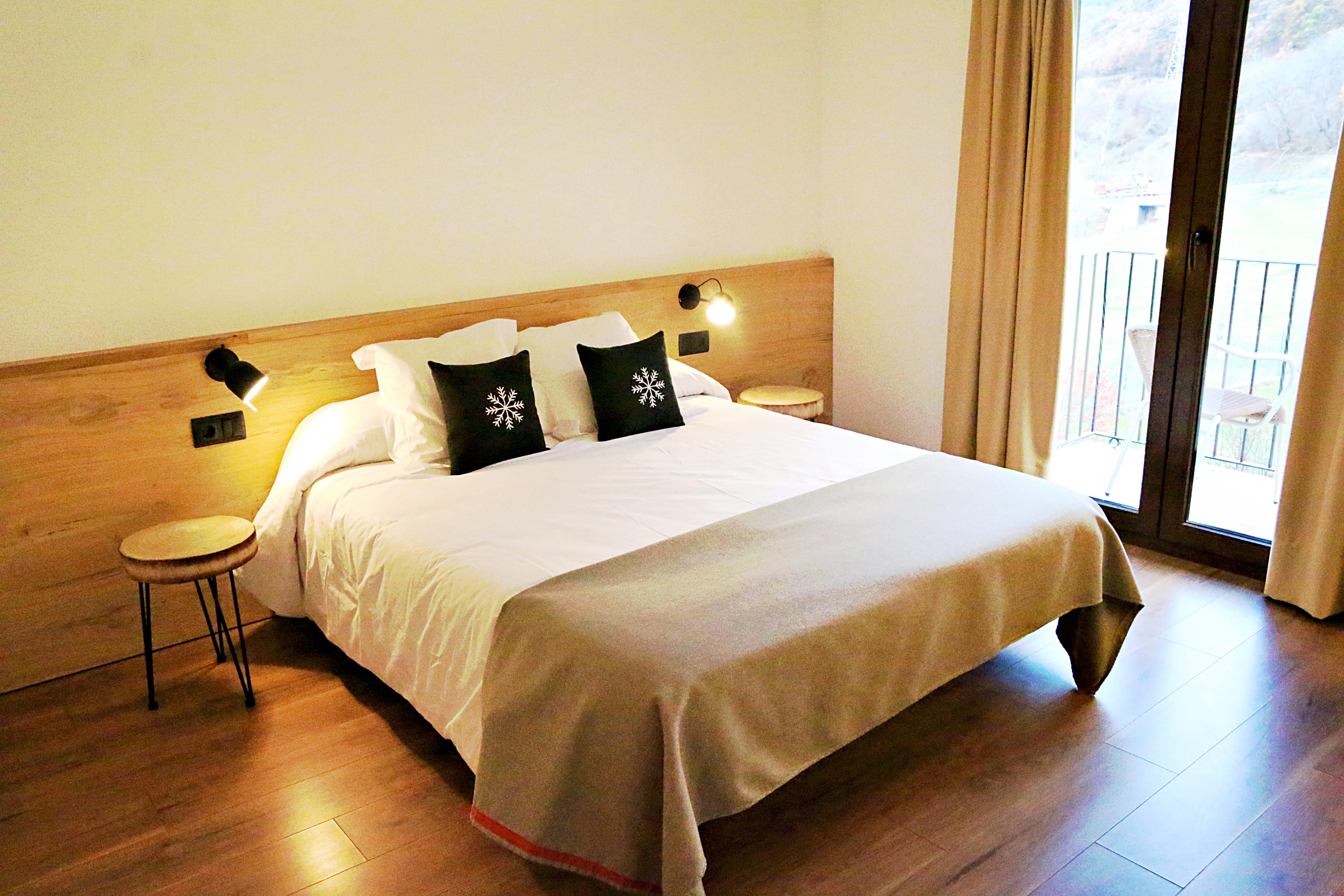 Hotel Lo Paller Valencia D'Aneu Εξωτερικό φωτογραφία