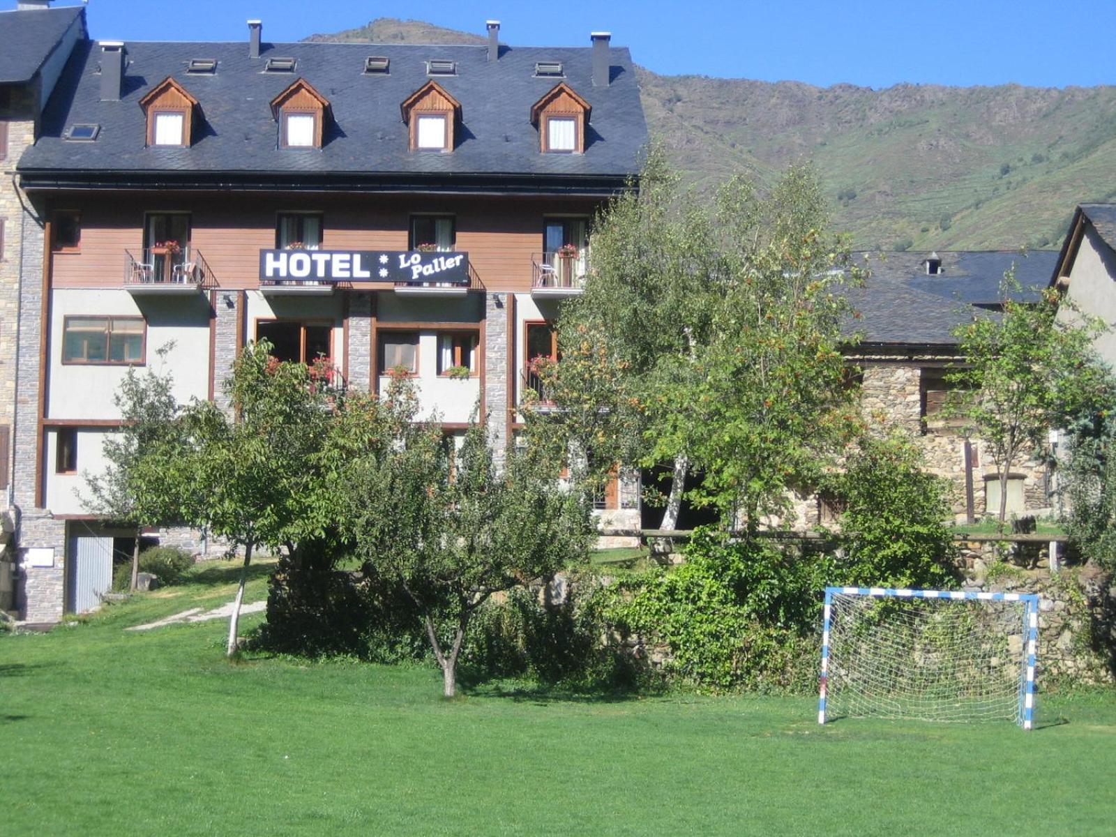 Hotel Lo Paller Valencia D'Aneu Εξωτερικό φωτογραφία