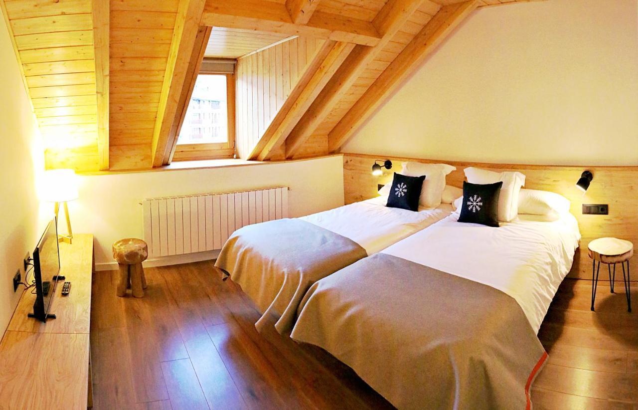 Hotel Lo Paller Valencia D'Aneu Εξωτερικό φωτογραφία