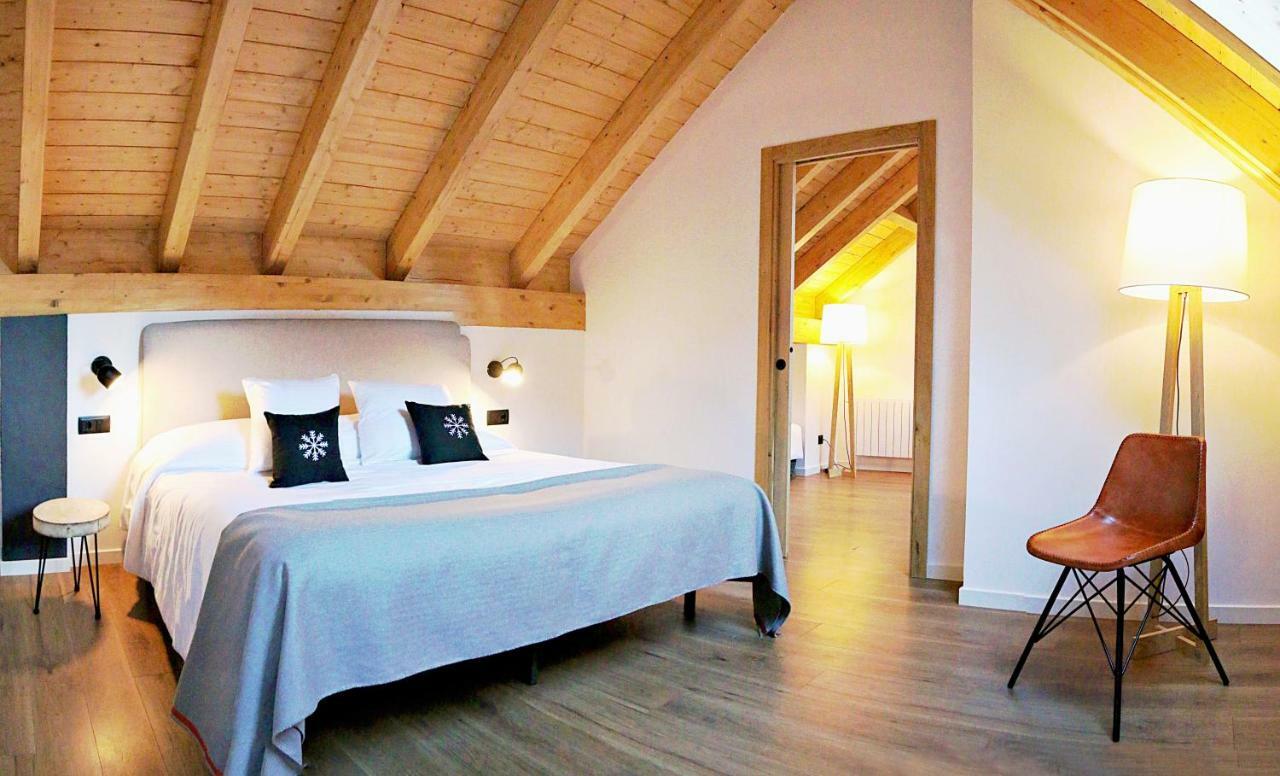 Hotel Lo Paller Valencia D'Aneu Εξωτερικό φωτογραφία